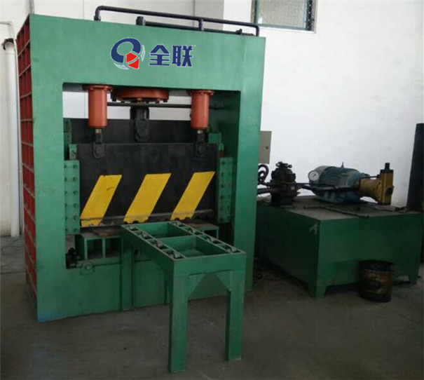 液壓(ya)龍門剪(jian)切機 液壓龍(long)門剪切(qiē)機