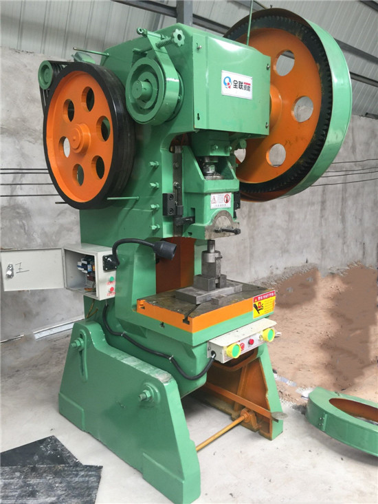 可傾(qing)式壓力機