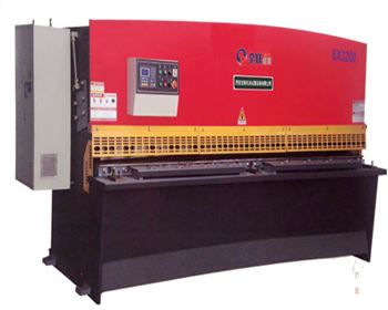 哪(nǎ)些配件(jiàn)是液壓(ya)剪闆機(jī)設備上(shàng)不可缺(quē)少的?