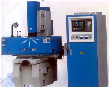 數控(kong)機床在(zài)使用前(qián)需要注(zhù)意什麼(me)事項?