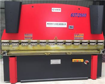 液壓闆(pan)料折彎機如何(he)正确使用?