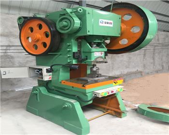 岐(qi)山縣開元(yuan)機械制造(zào)有限責任(rèn)公司